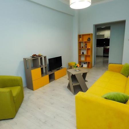 4 Colours Apartment Thessaloniki Exterior photo