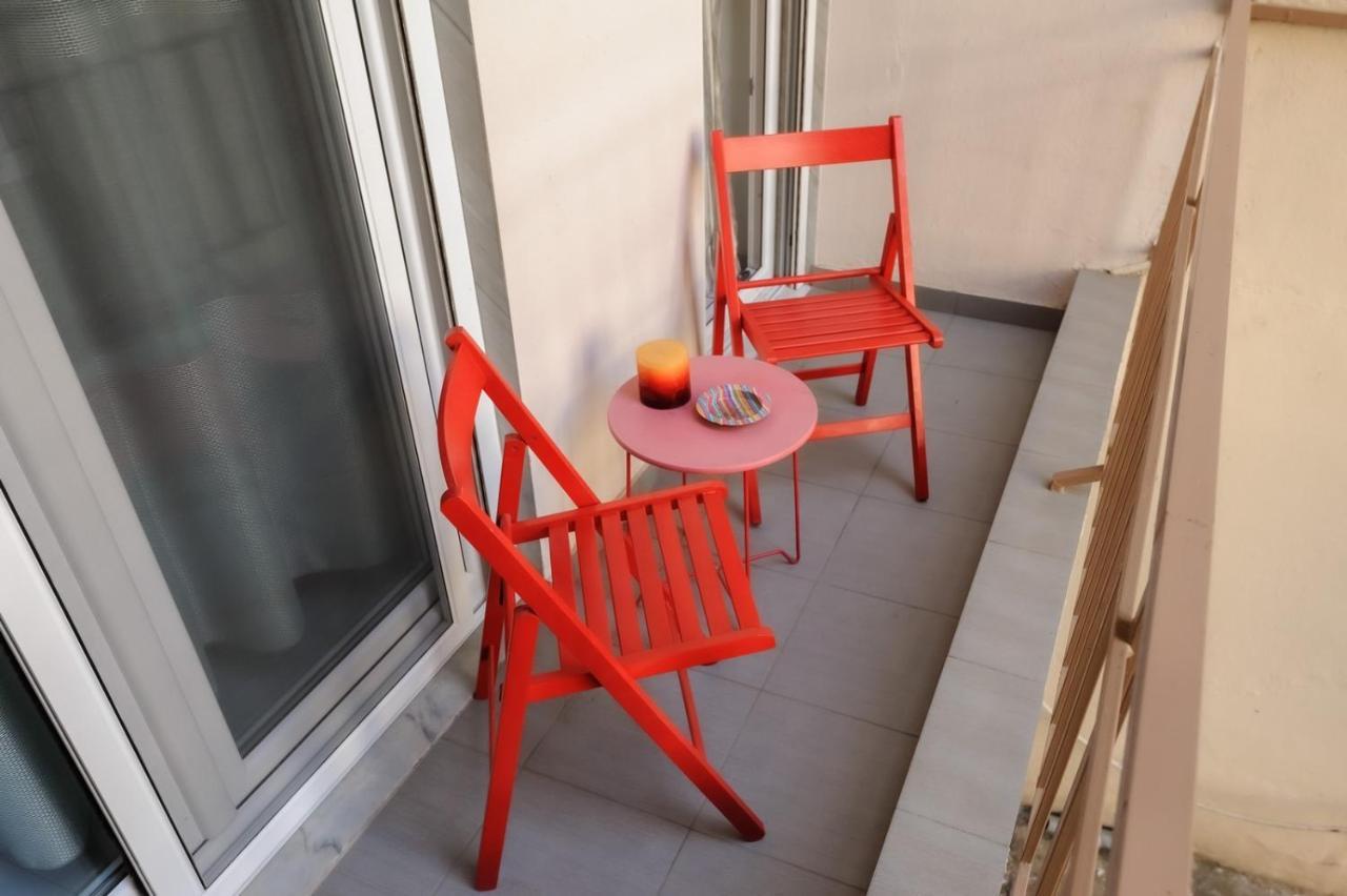 4 Colours Apartment Thessaloniki Exterior photo