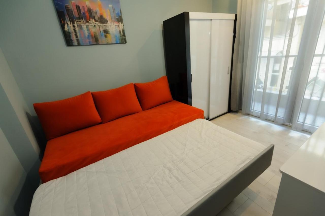 4 Colours Apartment Thessaloniki Exterior photo