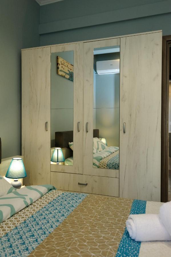 4 Colours Apartment Thessaloniki Exterior photo