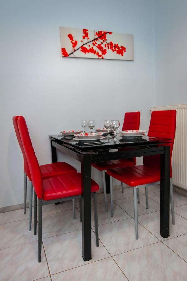4 Colours Apartment Thessaloniki Exterior photo