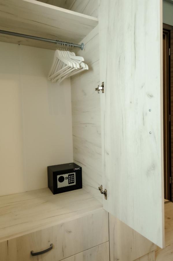 4 Colours Apartment Thessaloniki Exterior photo